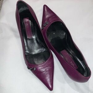 Marc Jacobs Purple Leather Pointed Toe w/Buttons Kitten  Heels Pumps
